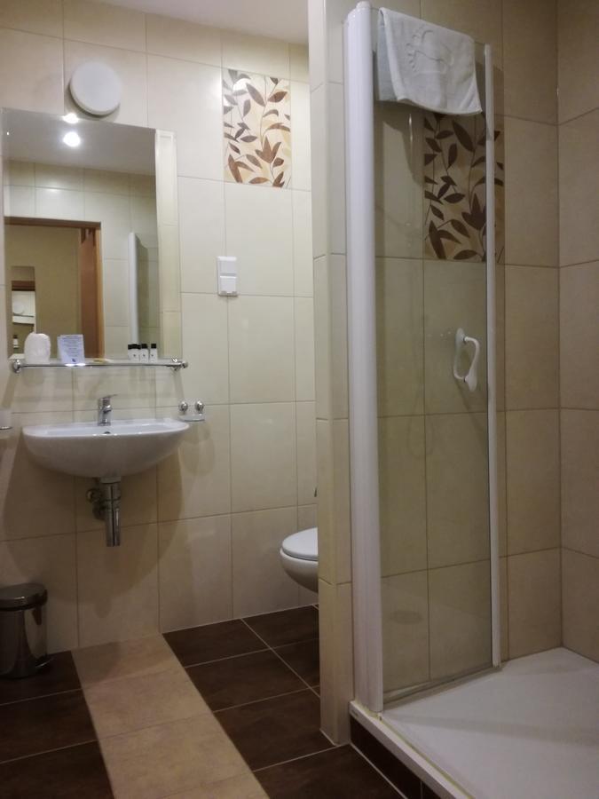 Hotel Jaskolka Ustroń Esterno foto
