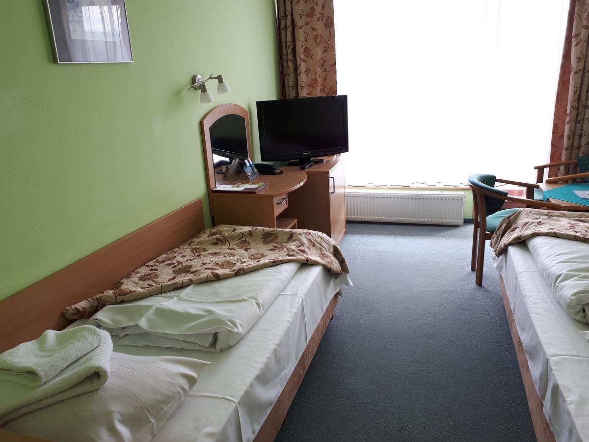 Hotel Jaskolka Ustroń Esterno foto
