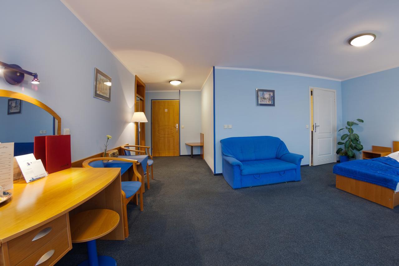 Hotel Jaskolka Ustroń Esterno foto