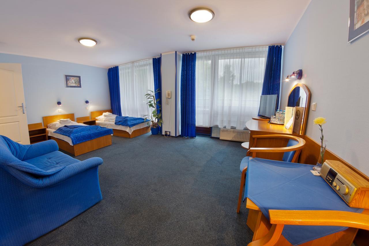 Hotel Jaskolka Ustroń Esterno foto