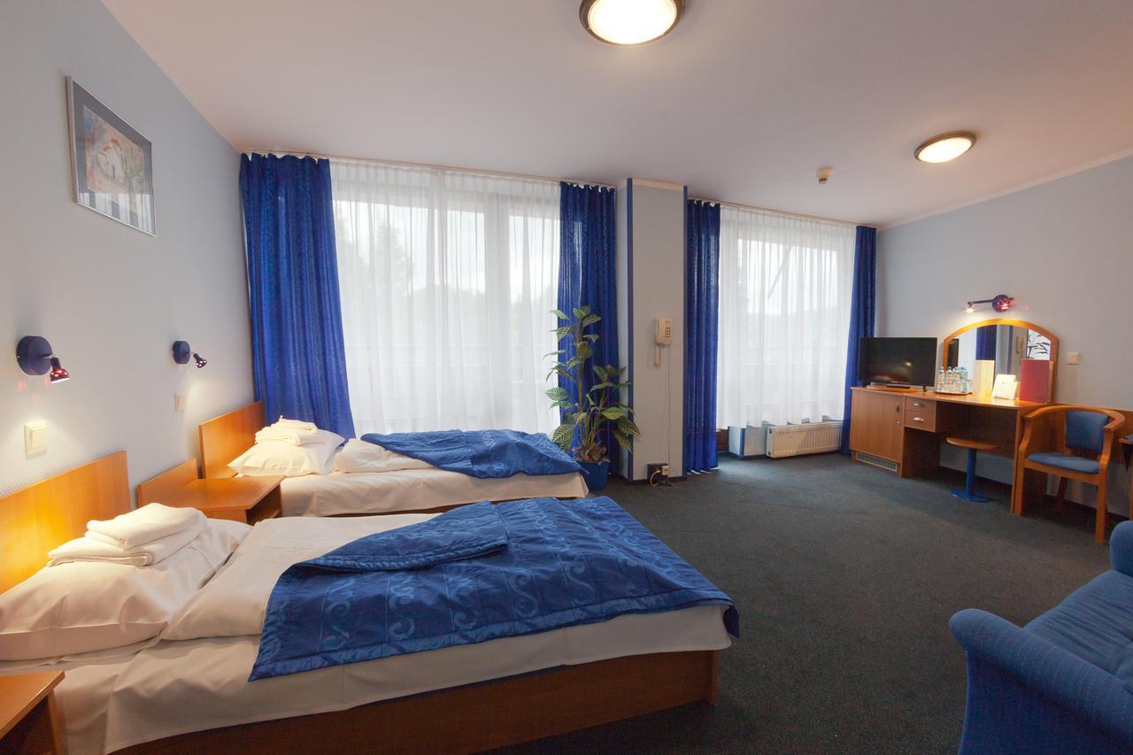 Hotel Jaskolka Ustroń Esterno foto