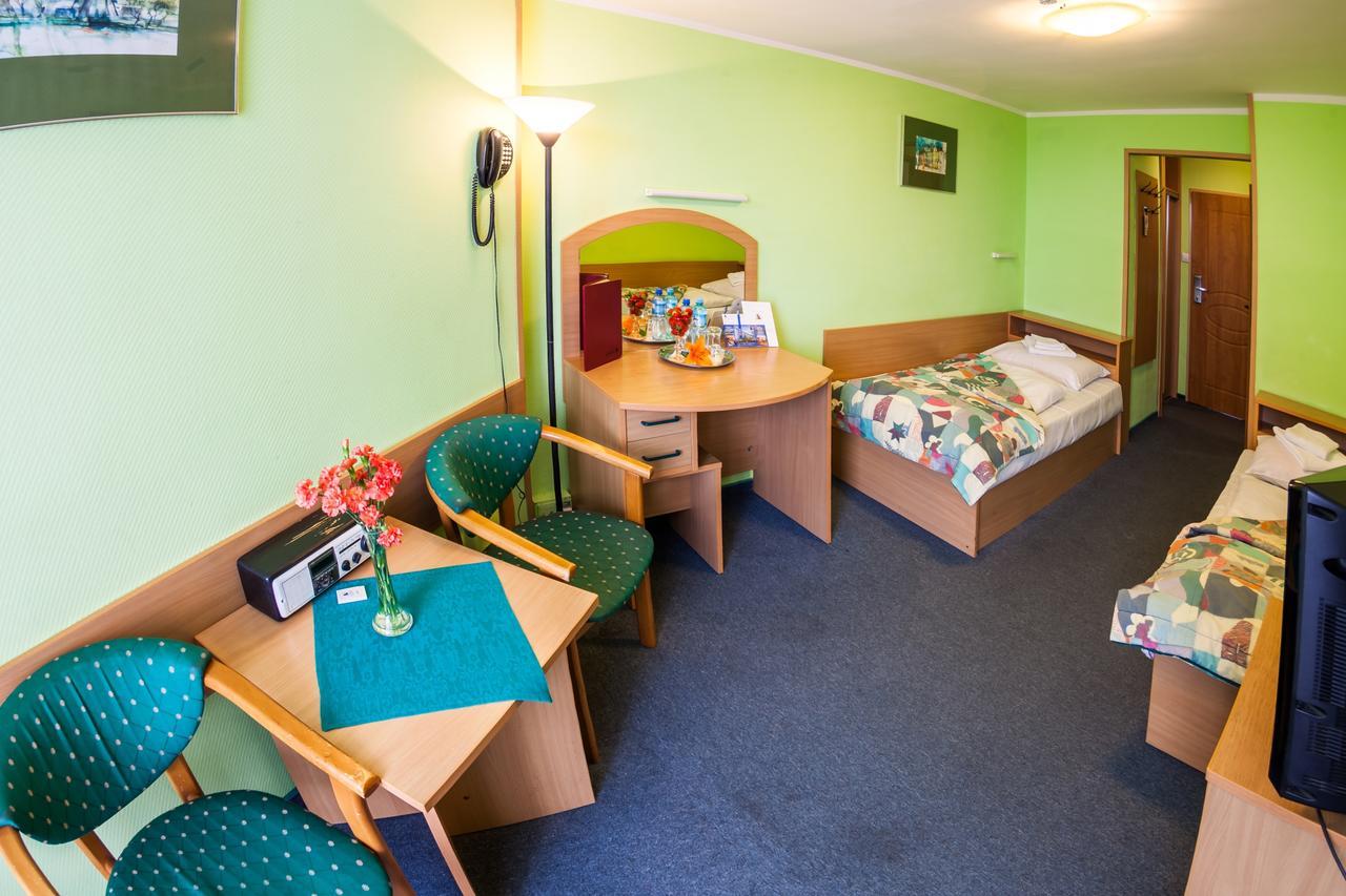 Hotel Jaskolka Ustroń Esterno foto