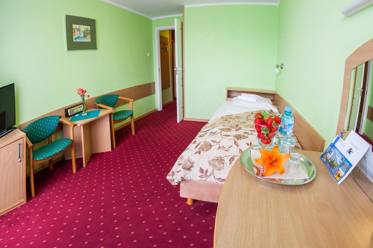Hotel Jaskolka Ustroń Esterno foto