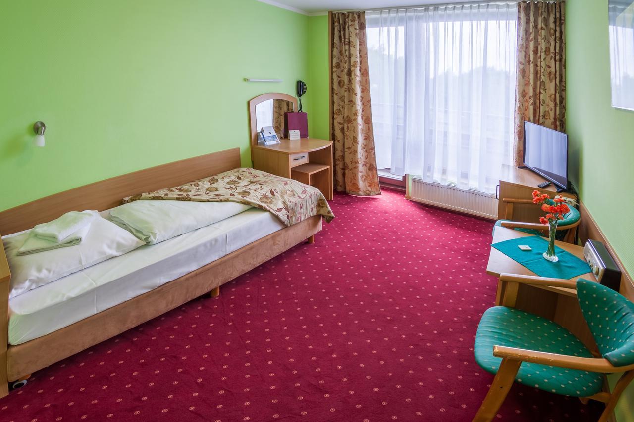 Hotel Jaskolka Ustroń Esterno foto