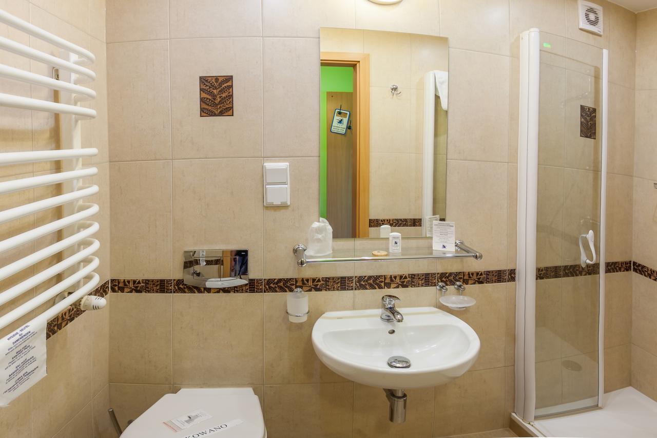 Hotel Jaskolka Ustroń Esterno foto