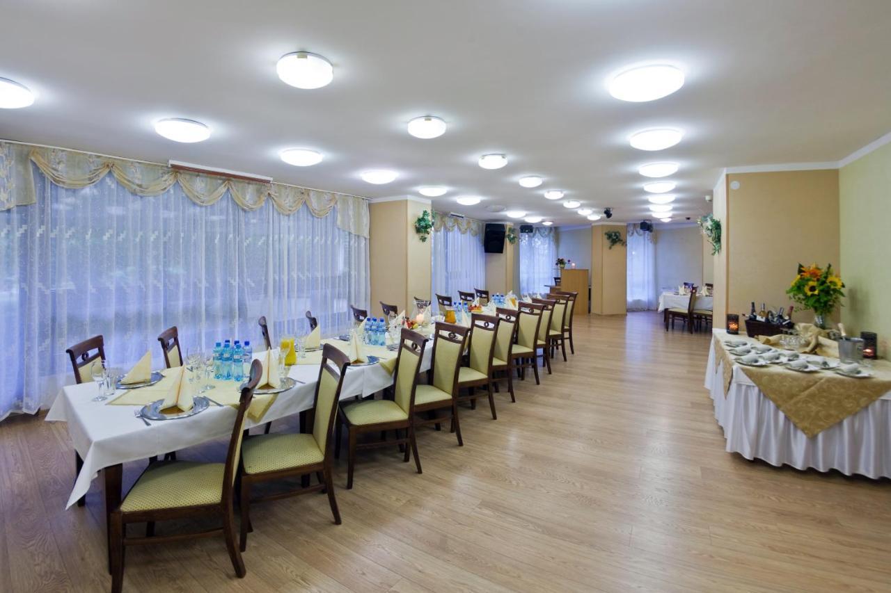 Hotel Jaskolka Ustroń Esterno foto